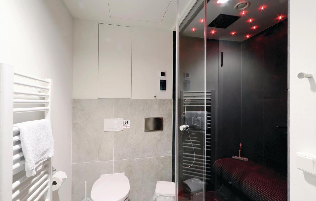 Awesome Apartment In Luebeck Travemuende With Sauna Екстериор снимка