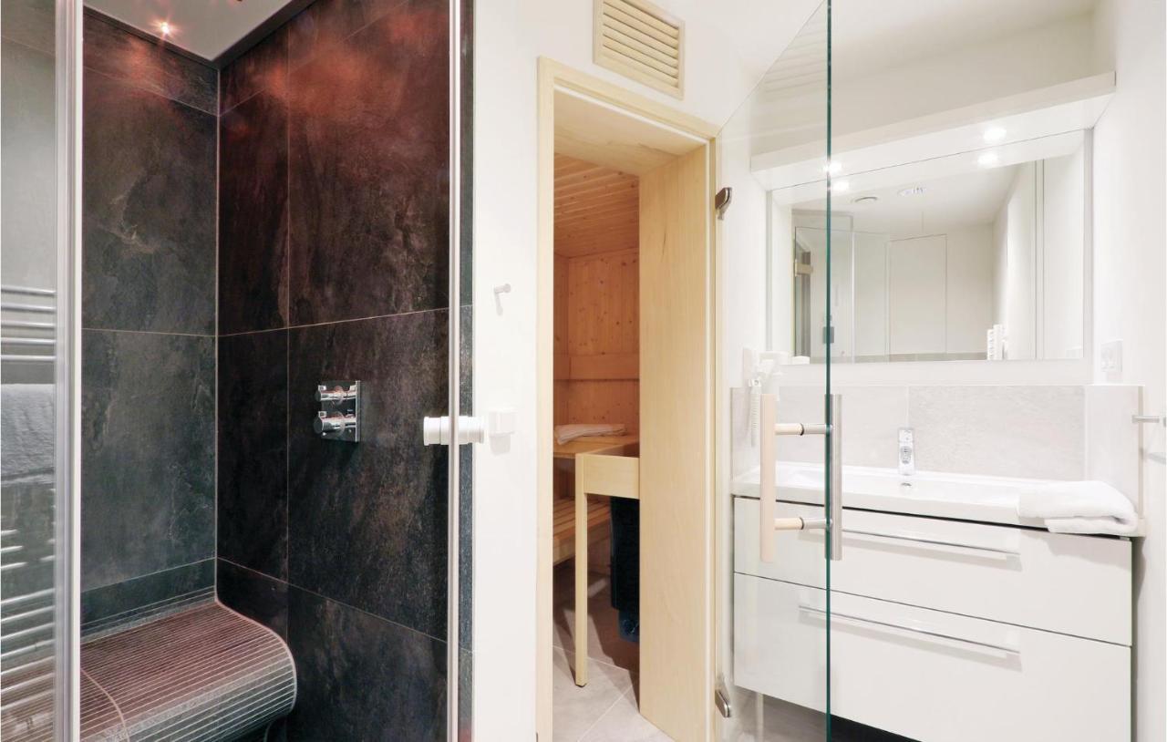 Awesome Apartment In Luebeck Travemuende With Sauna Екстериор снимка