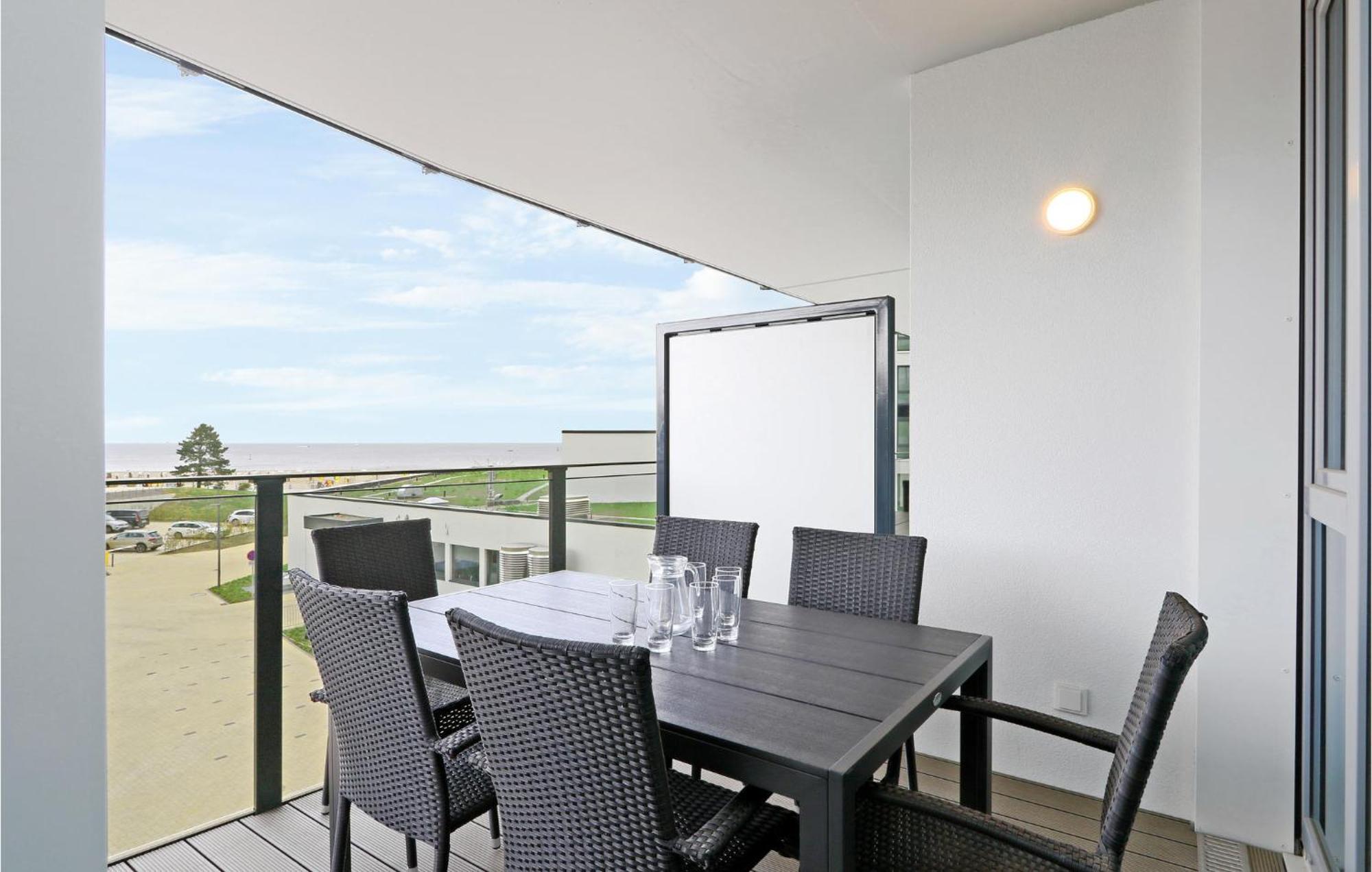 Awesome Apartment In Luebeck Travemuende With Sauna Екстериор снимка